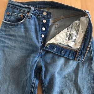 Levi’s 501 Original High Rise Straight Jeans